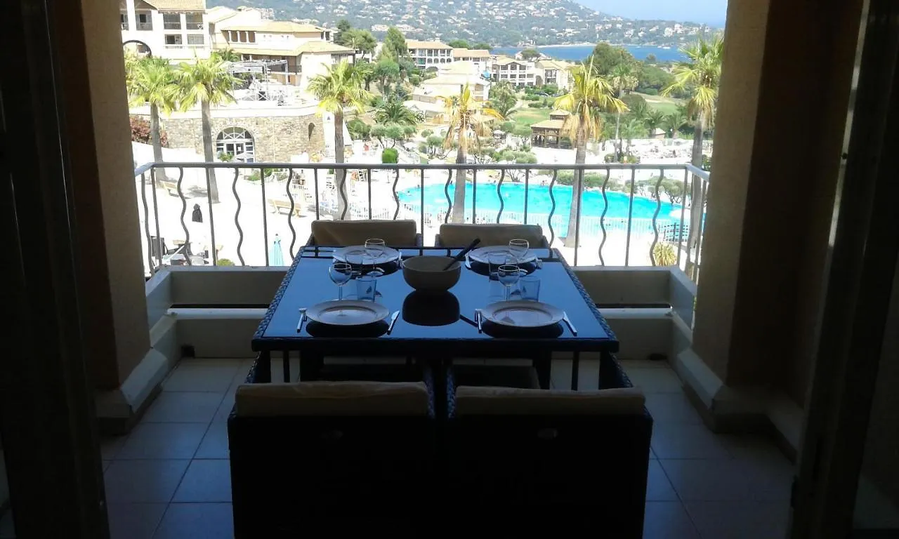 Appartement Cap Esterel Climatise Vue Mer Saint-Raphaël 0*,  Francia